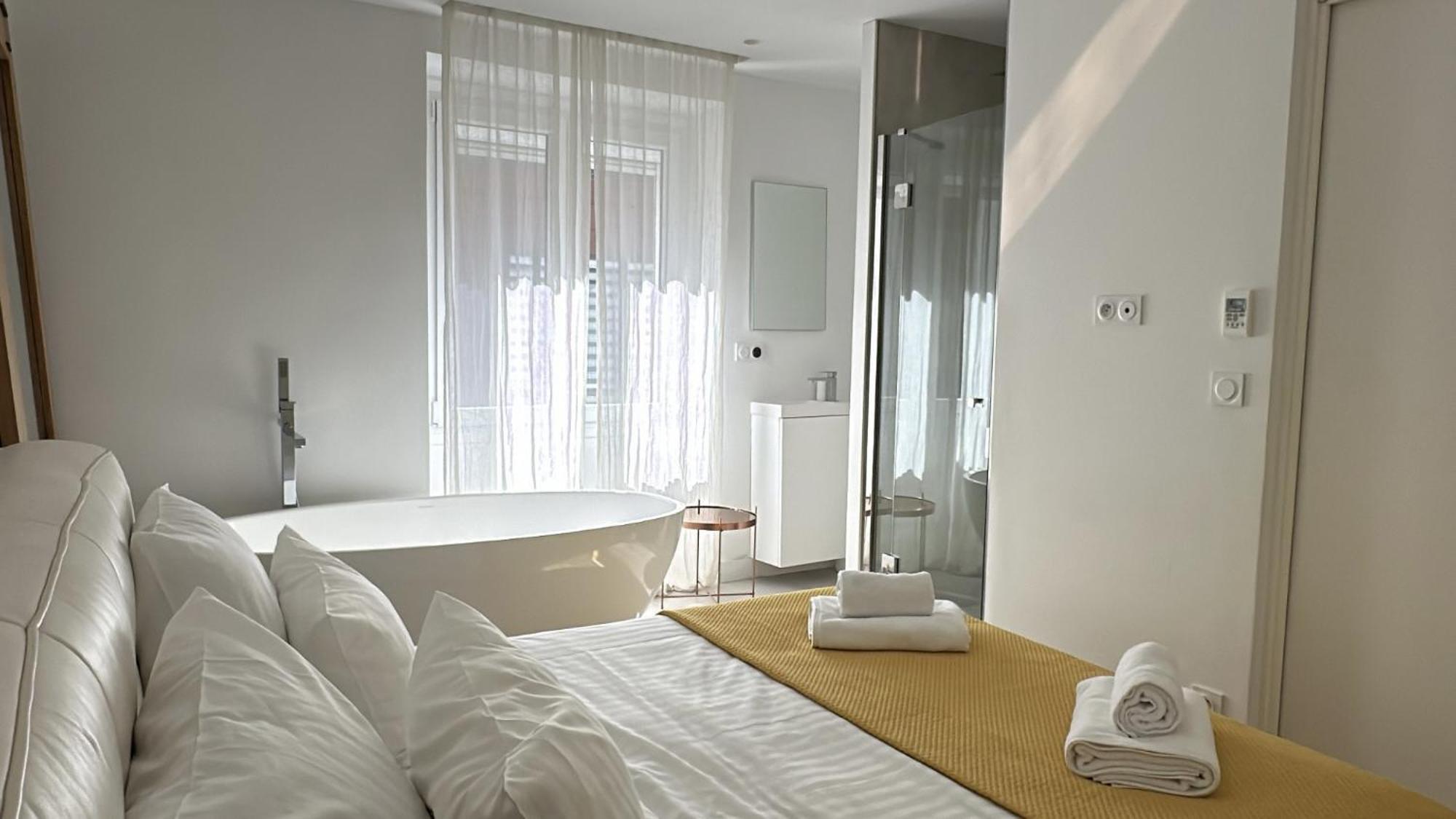 Paula By Terry's Homes Cannes