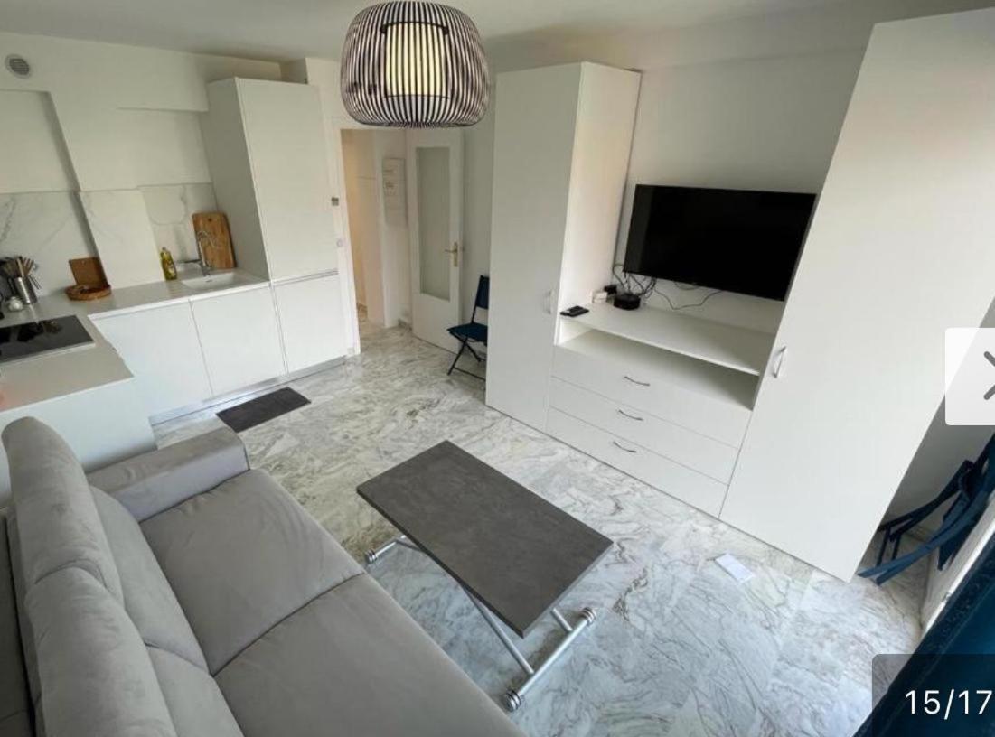 Apartment Mistral Seaside - 200m De La *