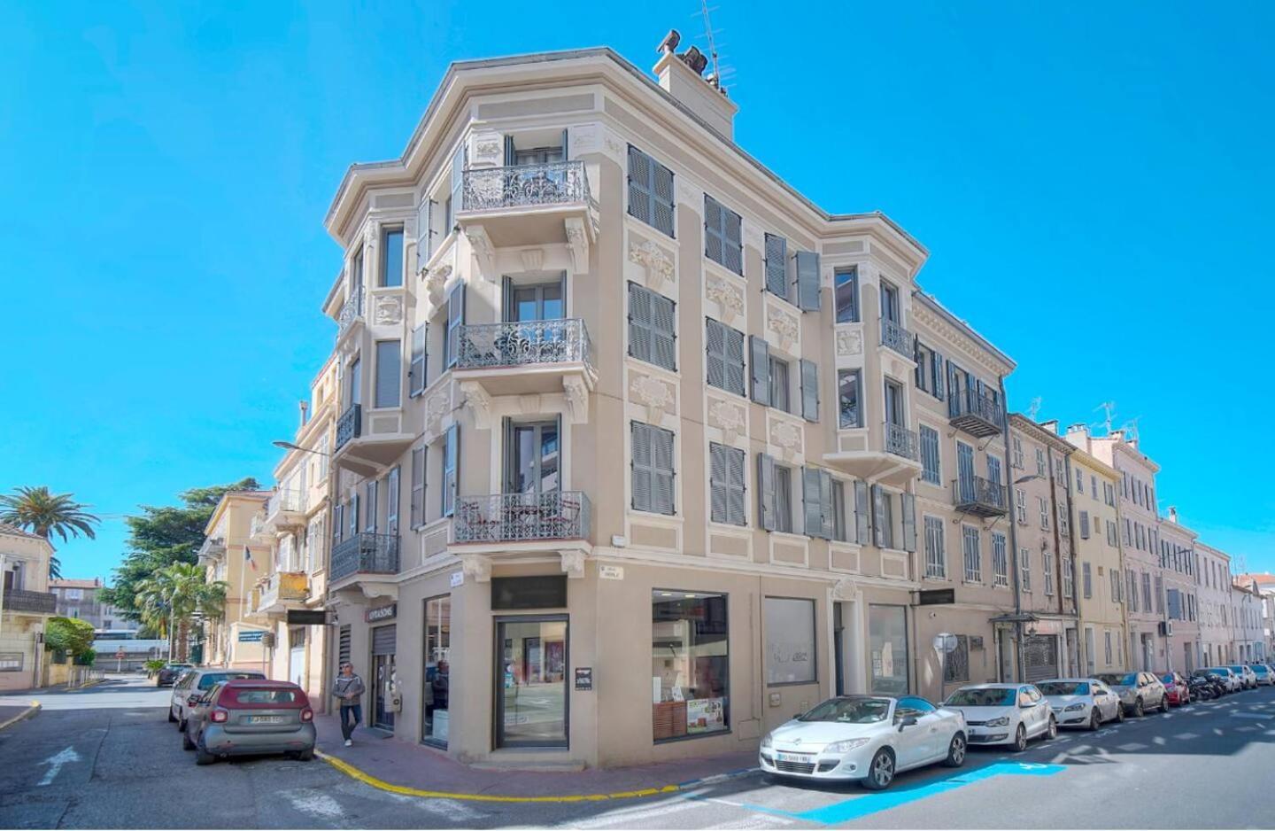 Apartment Charming 2 Bedrooms & 1 Sofa Bed Renovated 3P3 Cannes