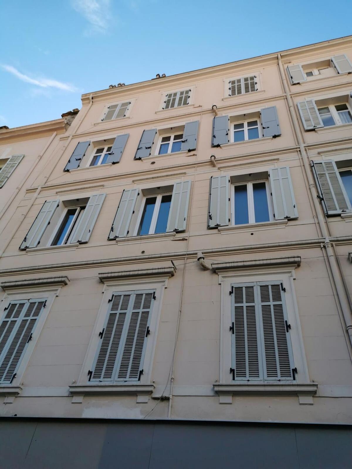 2 Bedrooms Meynadier At 2 Min Beach/palais