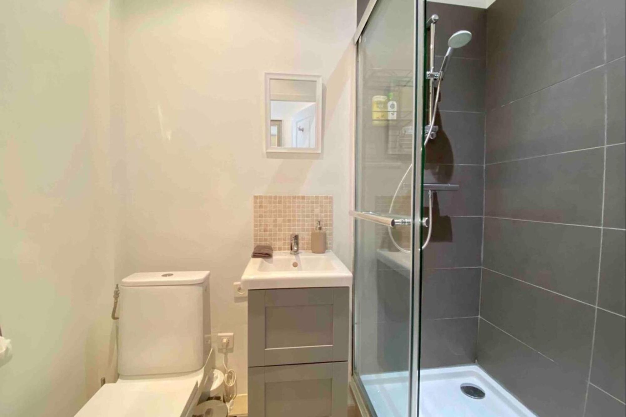 Appartement 2 Bedrooms Meynadier At 2 Min Beach/palais Cannes