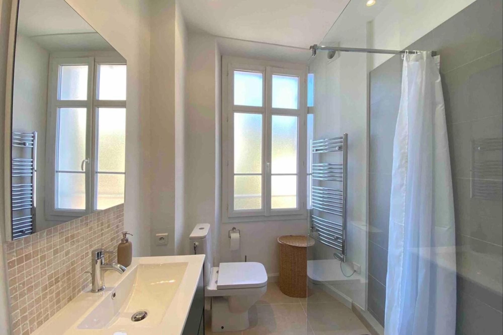 2 Bedrooms Meynadier At 2 Min Beach/palais Appartement Cannes