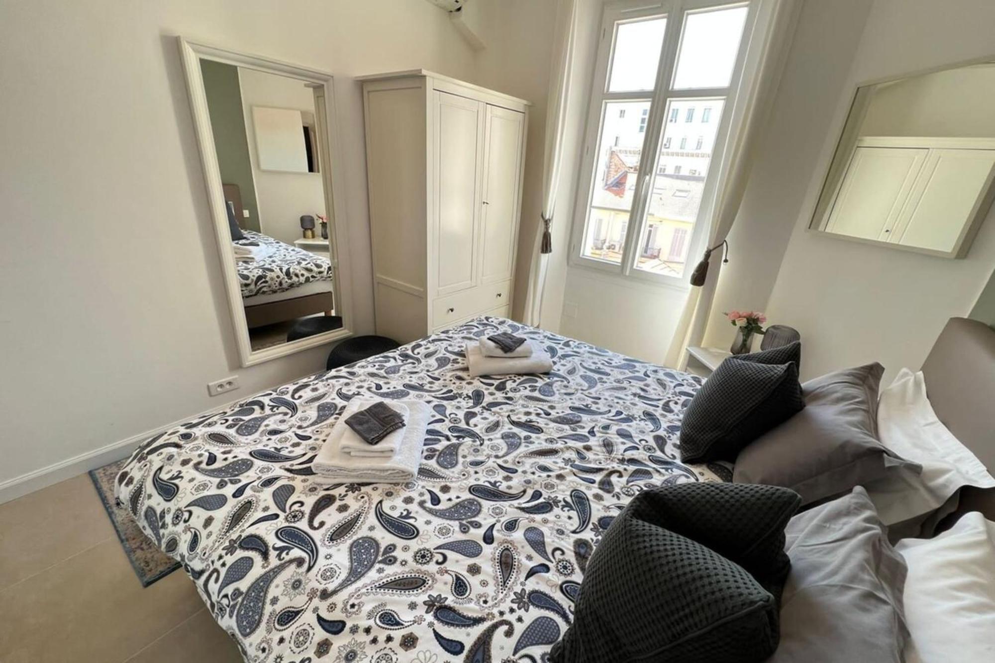 2 Bedrooms Meynadier At 2 Min Beach/palais Appartement