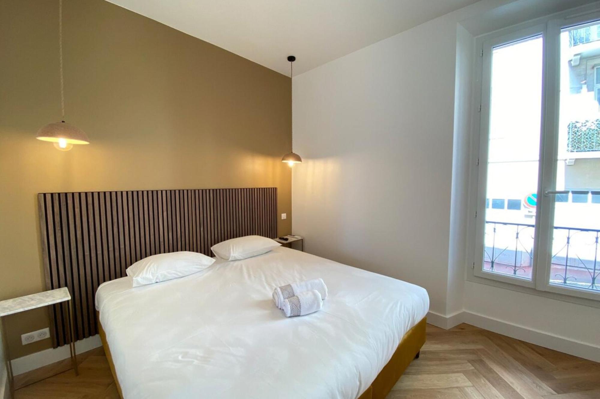 New In Forville With Balcony Apartment Cannes