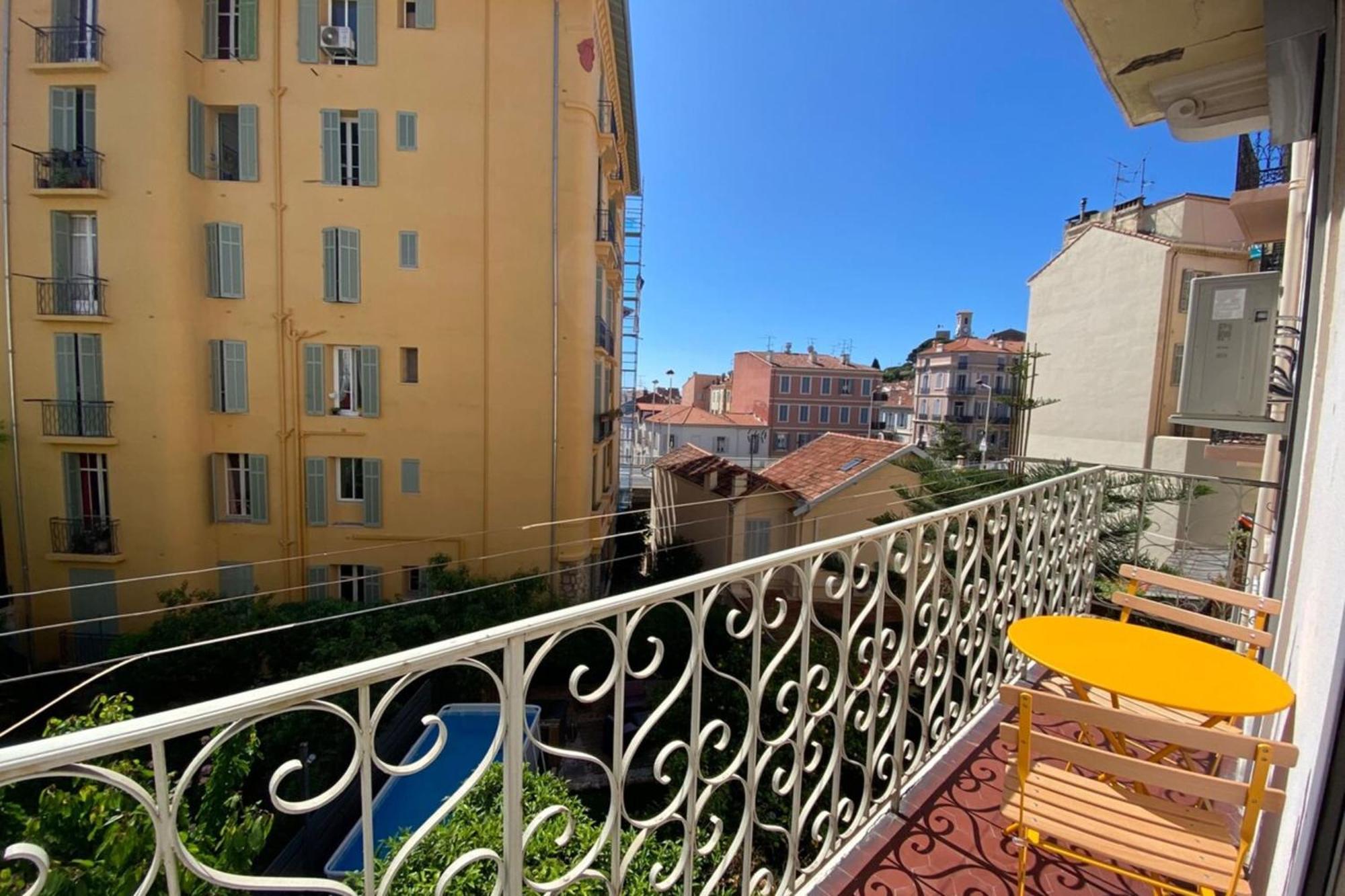 New In Forville With Balcony Apartment Cannes
