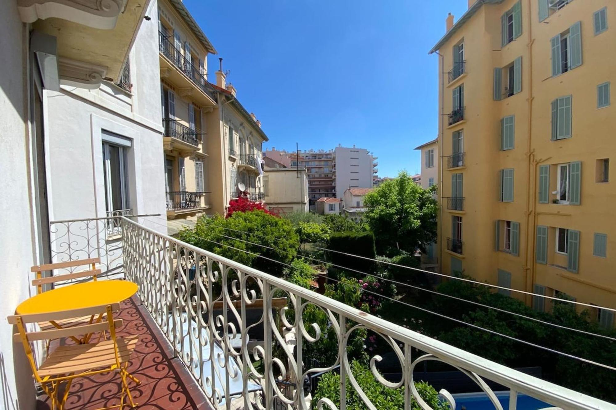 New In Forville With Balcony * Cannes