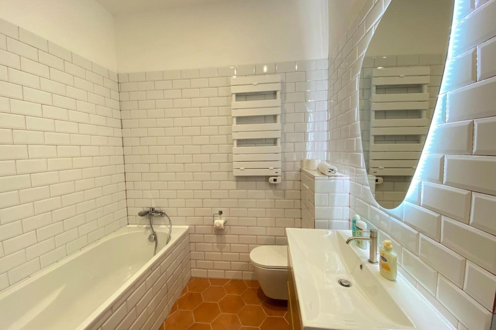 New In Forville With Balcony