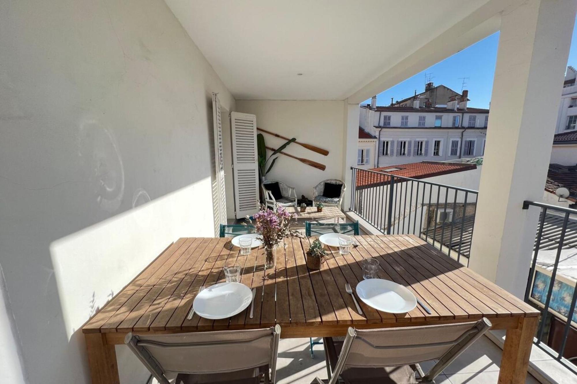 Beautiful 3 Bedrooms In Appartement *