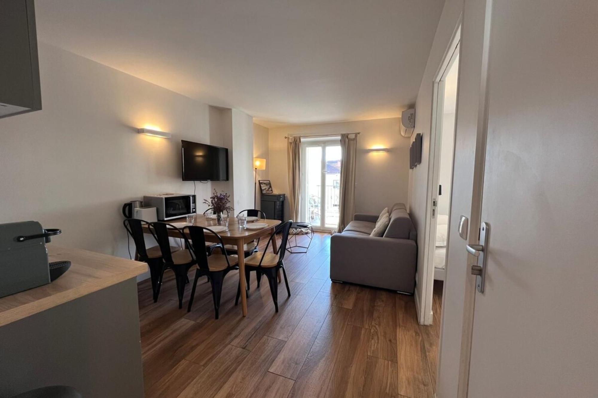 Beautiful 3 Bedrooms In Appartement *