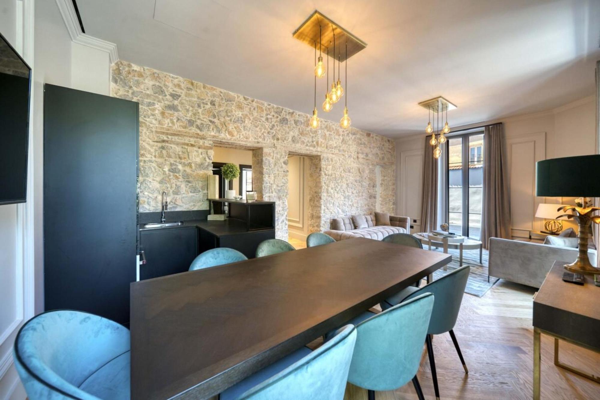 Apartment Marvellous 5 Bed Centre