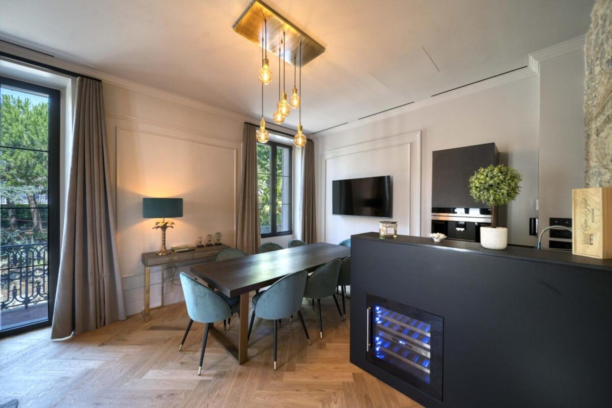 Marvellous 5 Bed Centre * Cannes