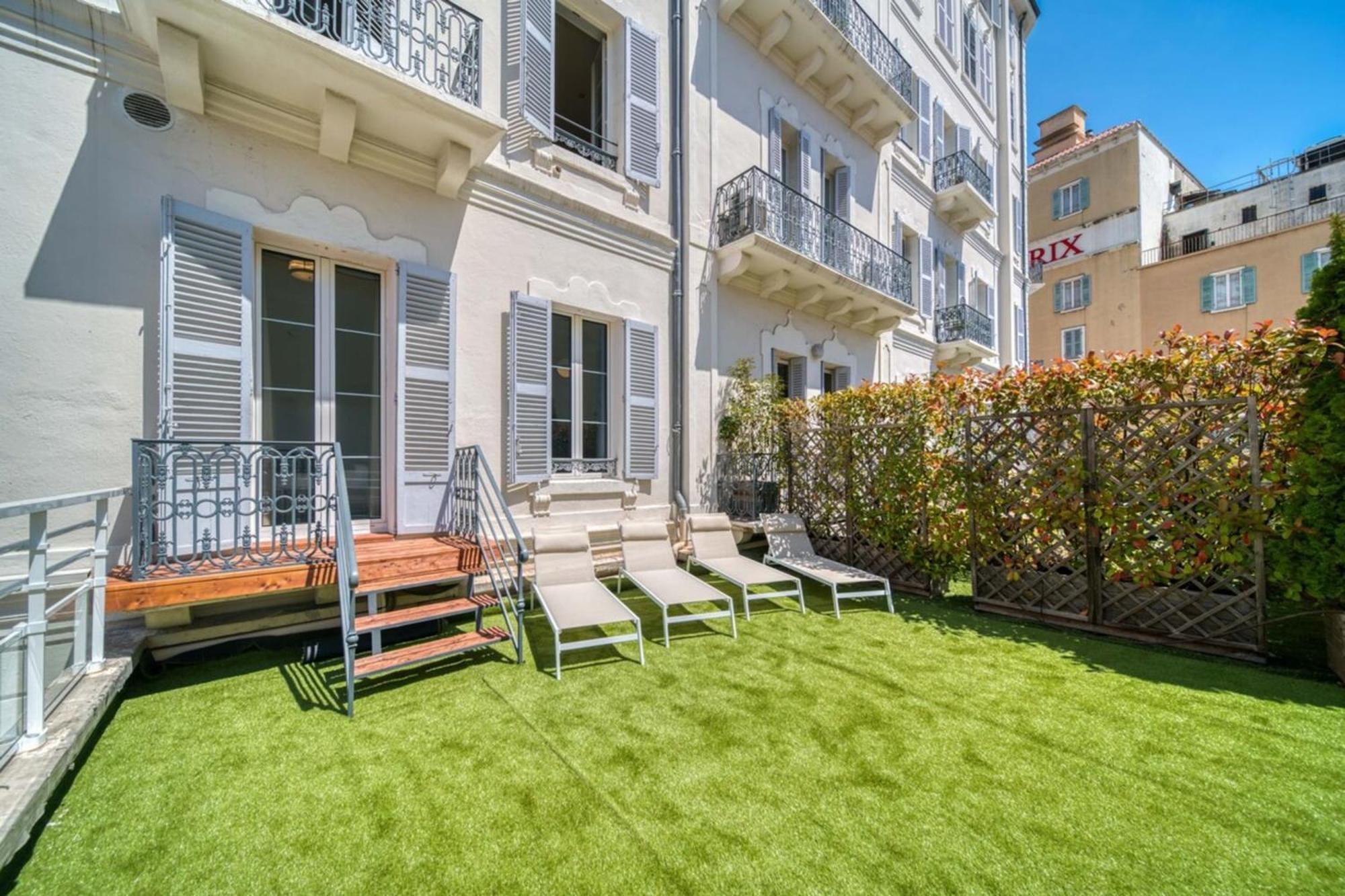 Apartment Marvellous 5 Bed Centre