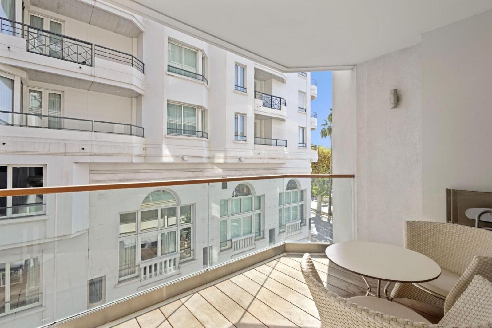 Apartment Vip 2 Chambres, 2 Salles De Bain Et 2 Wcs Palais Des Festivals Croisette Cannes