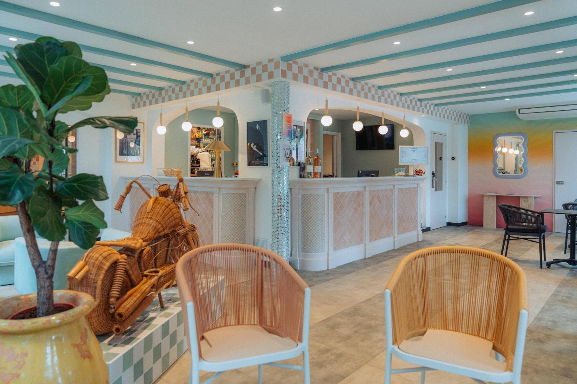 Kyriad - Mandelieu Hotel Cannes