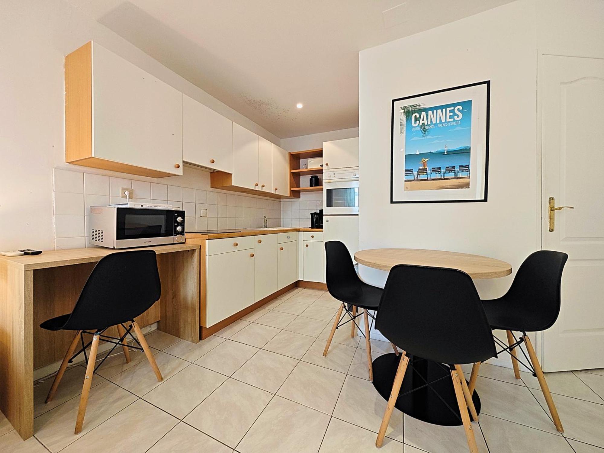 Viva Riviera 6 Rue Commandant Andre * Cannes