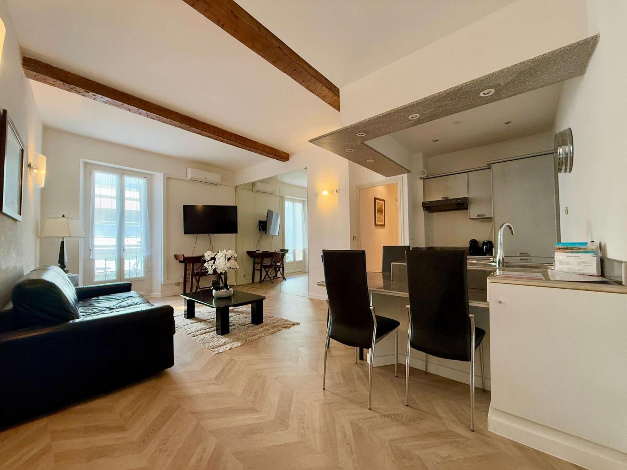 A025-appartement 2 - Carre D'or-hyper Centre Apartment Cannes