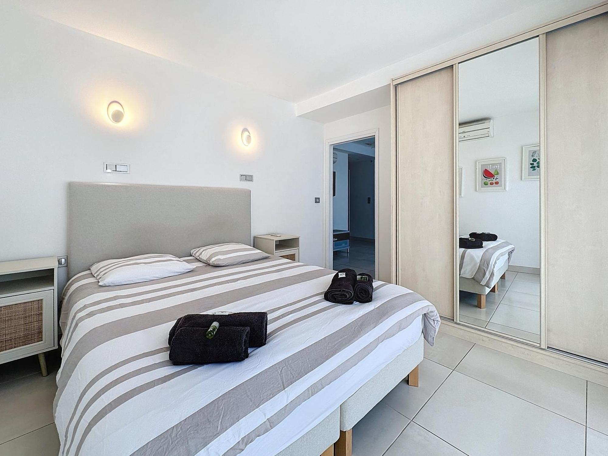 Apartment 57m2 - 2 Chambres, Terrasse, Croisette-martinez Cannes