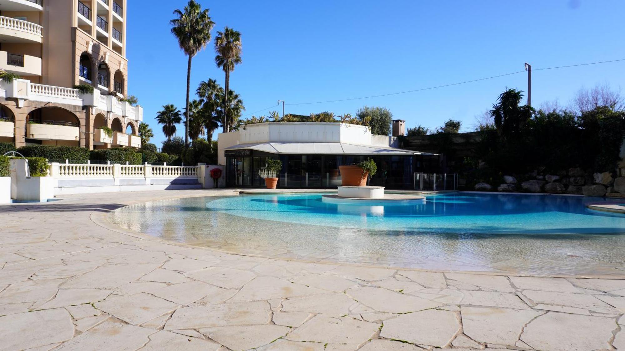 426, Vue Et Piscine By Palmazur * Cannes