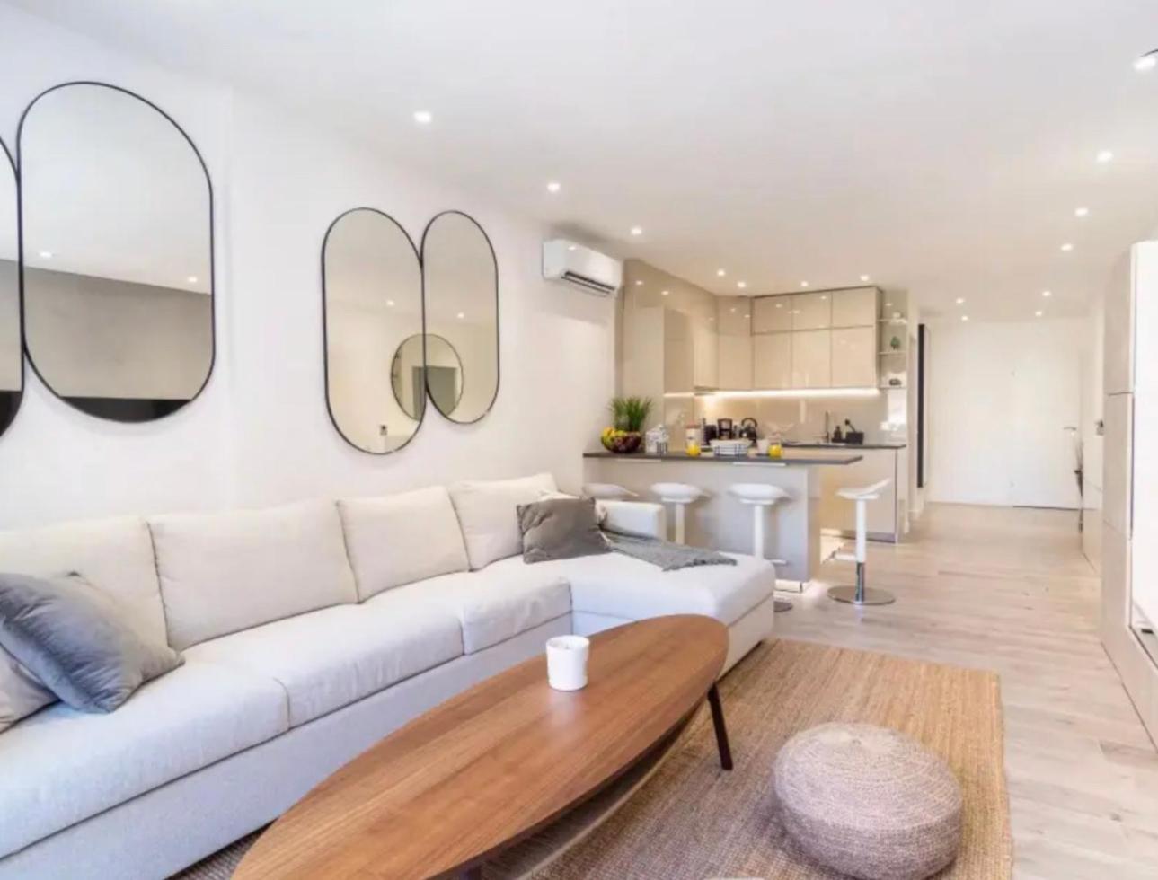 Luxueux 110m Colle Au Prestigieux Le Martinez Apartment