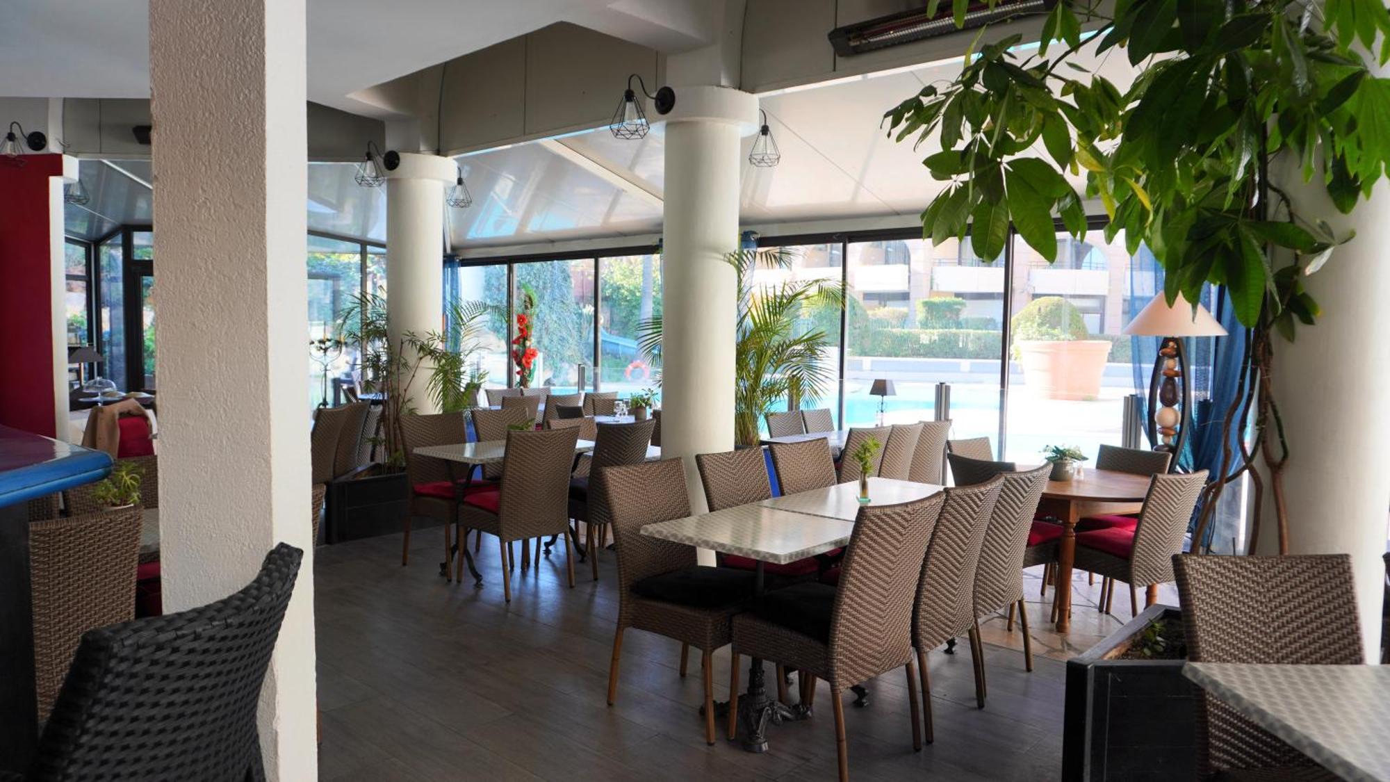 556, Vue Et Piscine By Palmazur Appartement