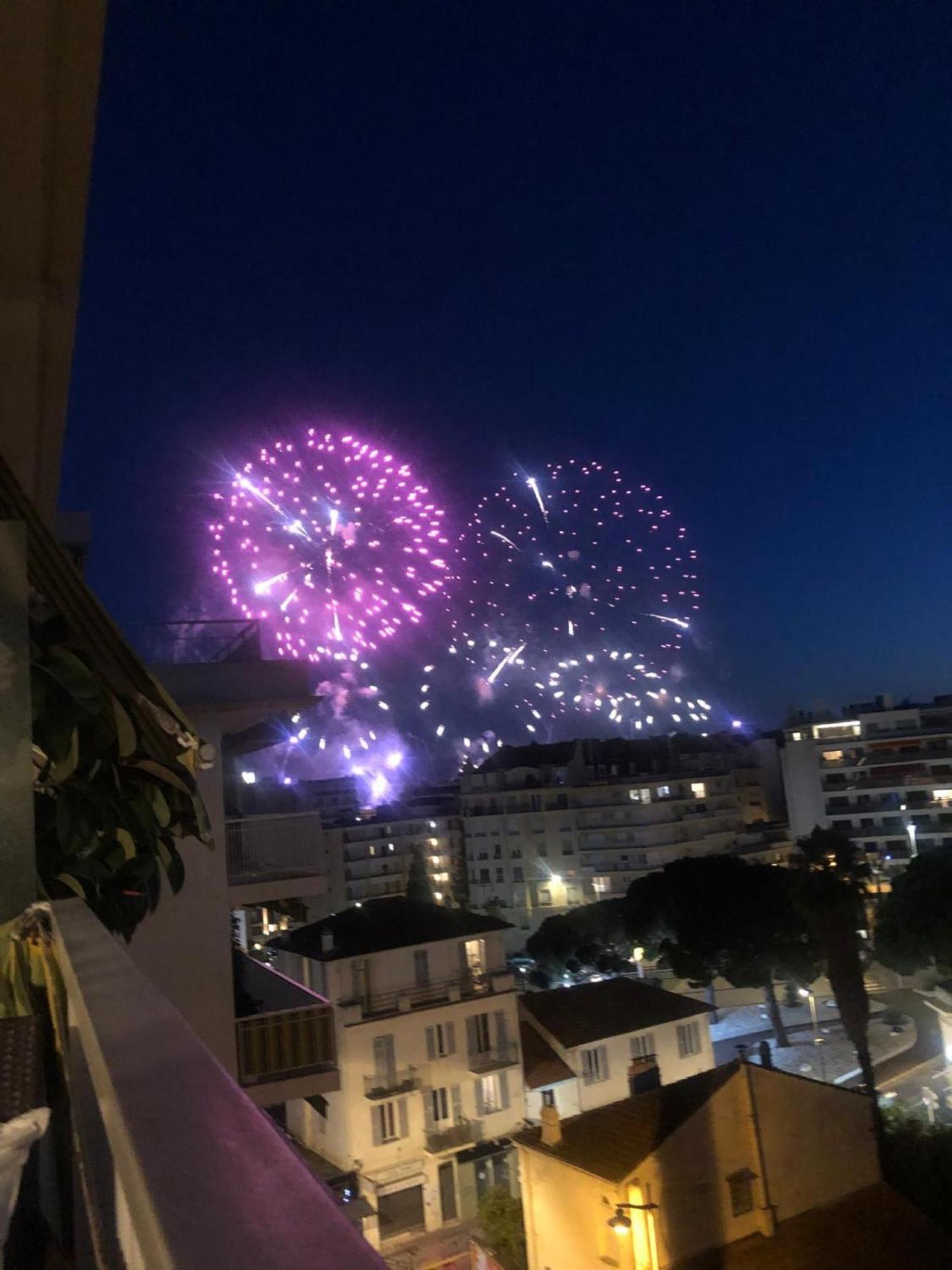 Belle Terrasse Pres Du Martinez Et Des Plages! Cannes