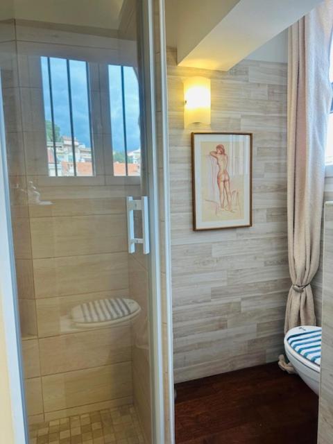Face Proche Palais