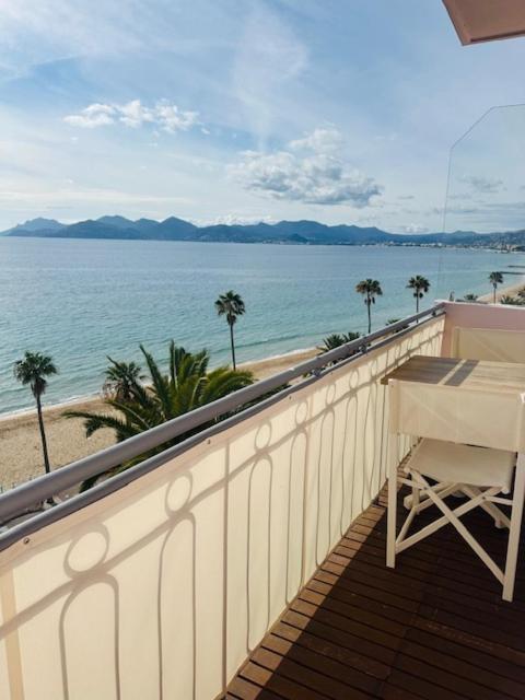 Apartment Face Proche Palais *