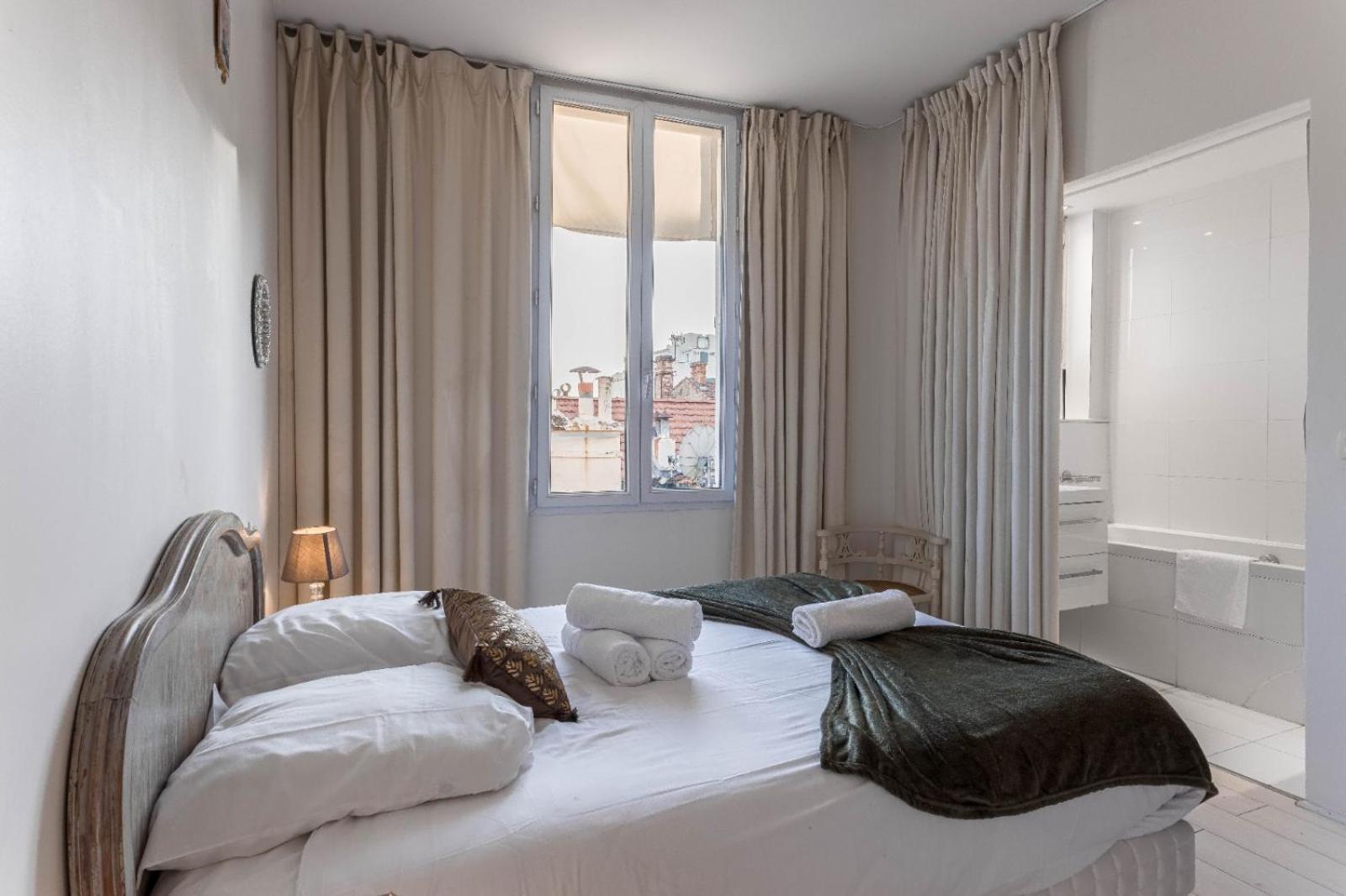 Duplex Jaures - 2 Chambres, Centre, Clim, 15mn Du Palais&plage Apartment *