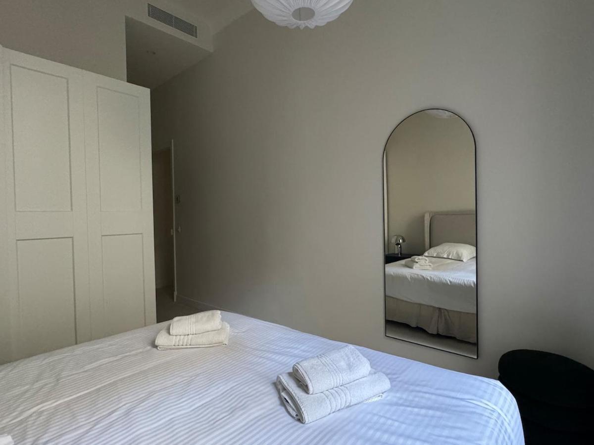 Apartment Centre