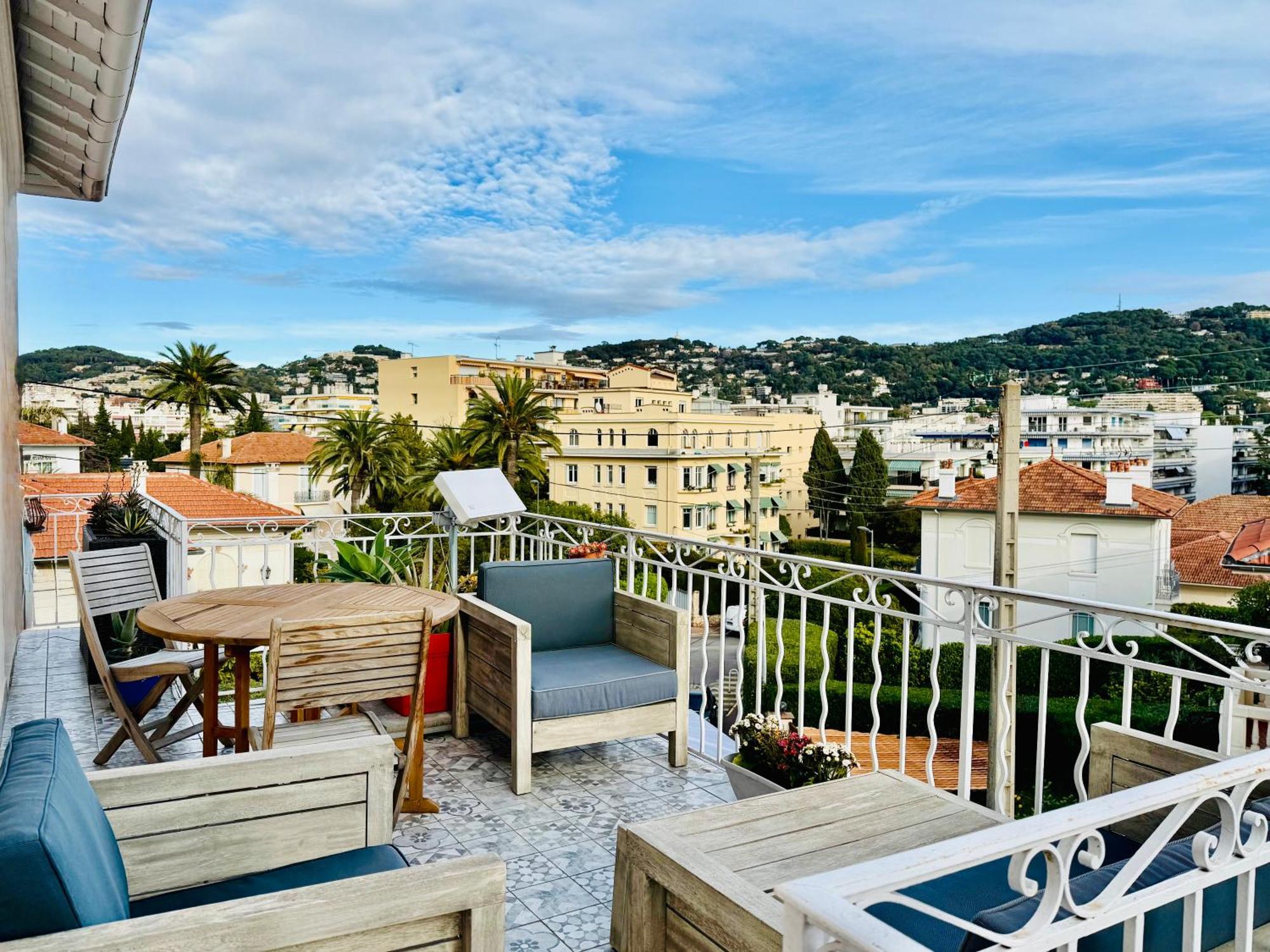Apartment Superbe - Centre -proche Palais Des Festivals Et Plages *