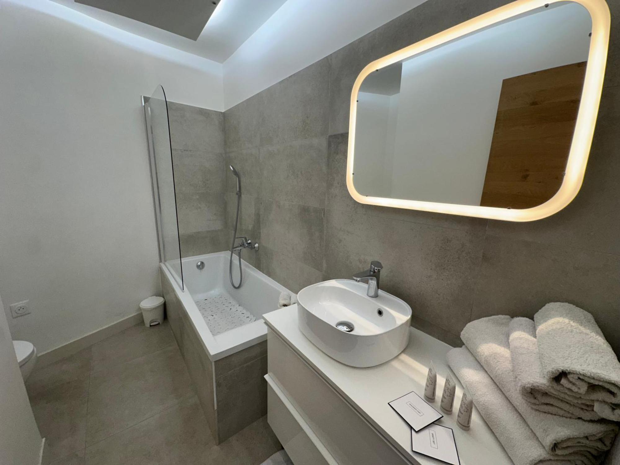 Villa Maison 4pieces -haut Standing Cannes