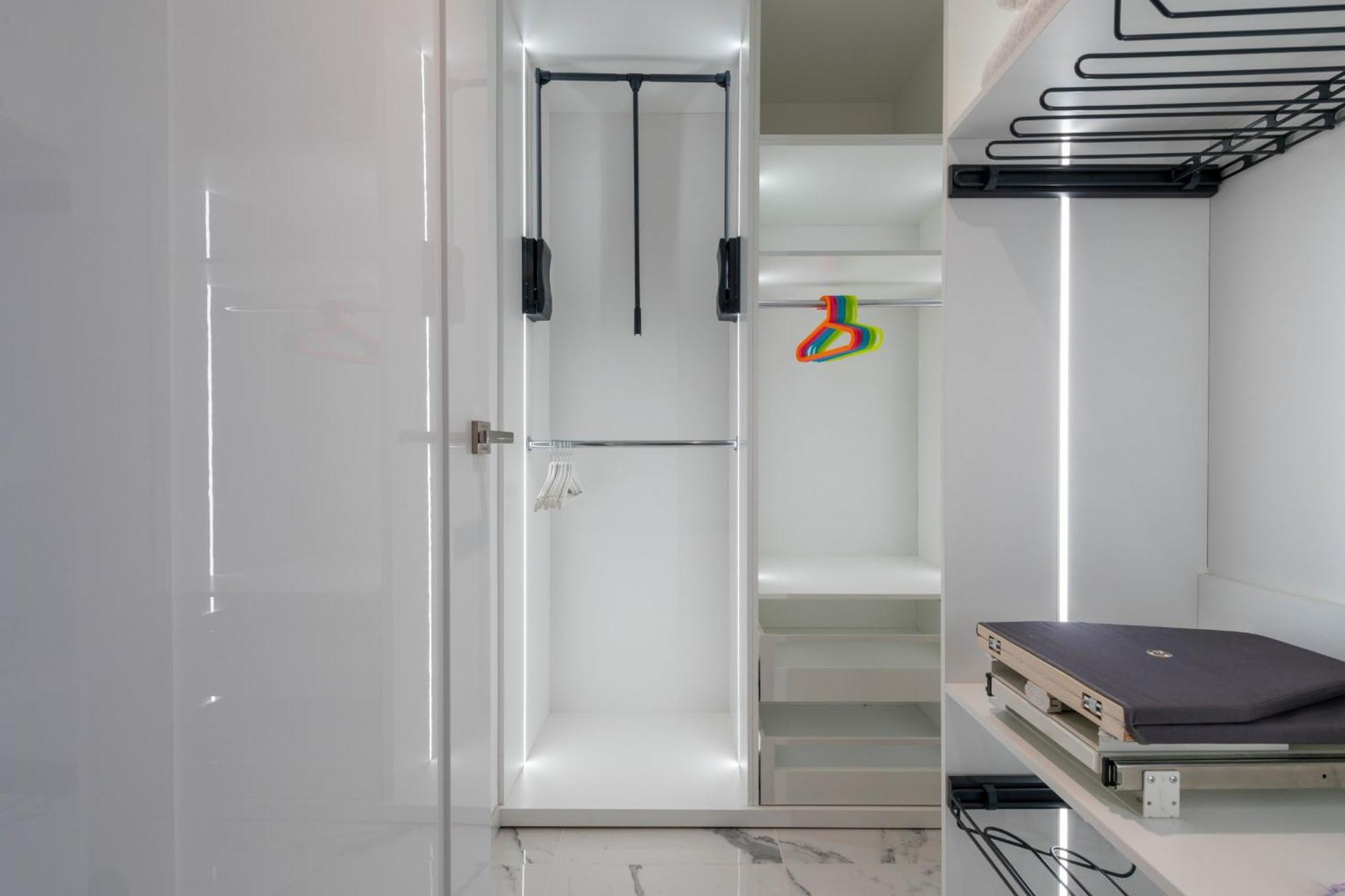 Spacious 2-br In A With Pool * Cannes