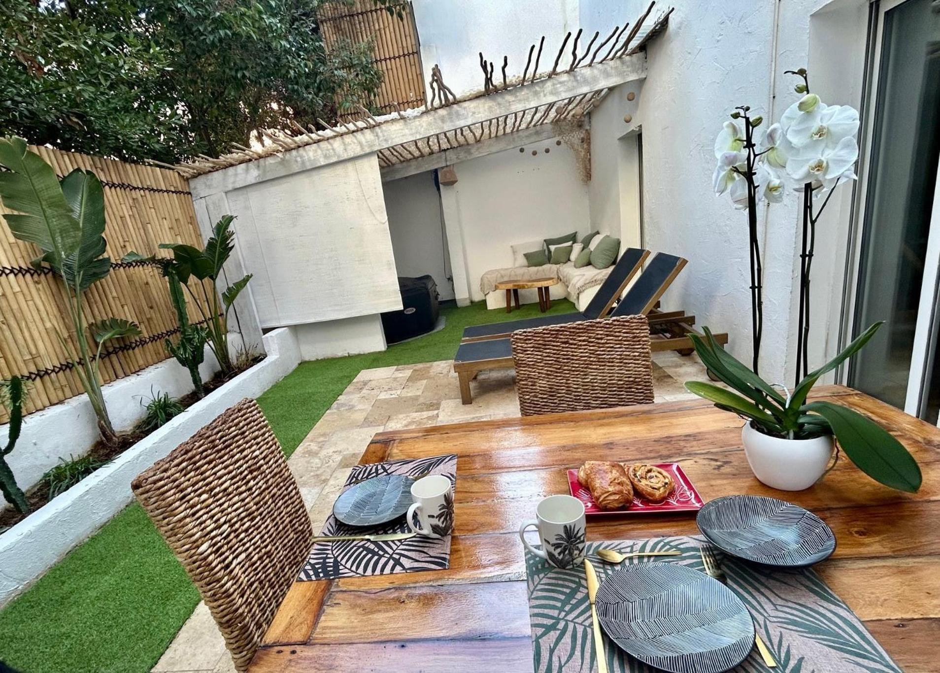 Coeur Cannois Avec Terrasse, Clim Et Jacuzzi Apartamento