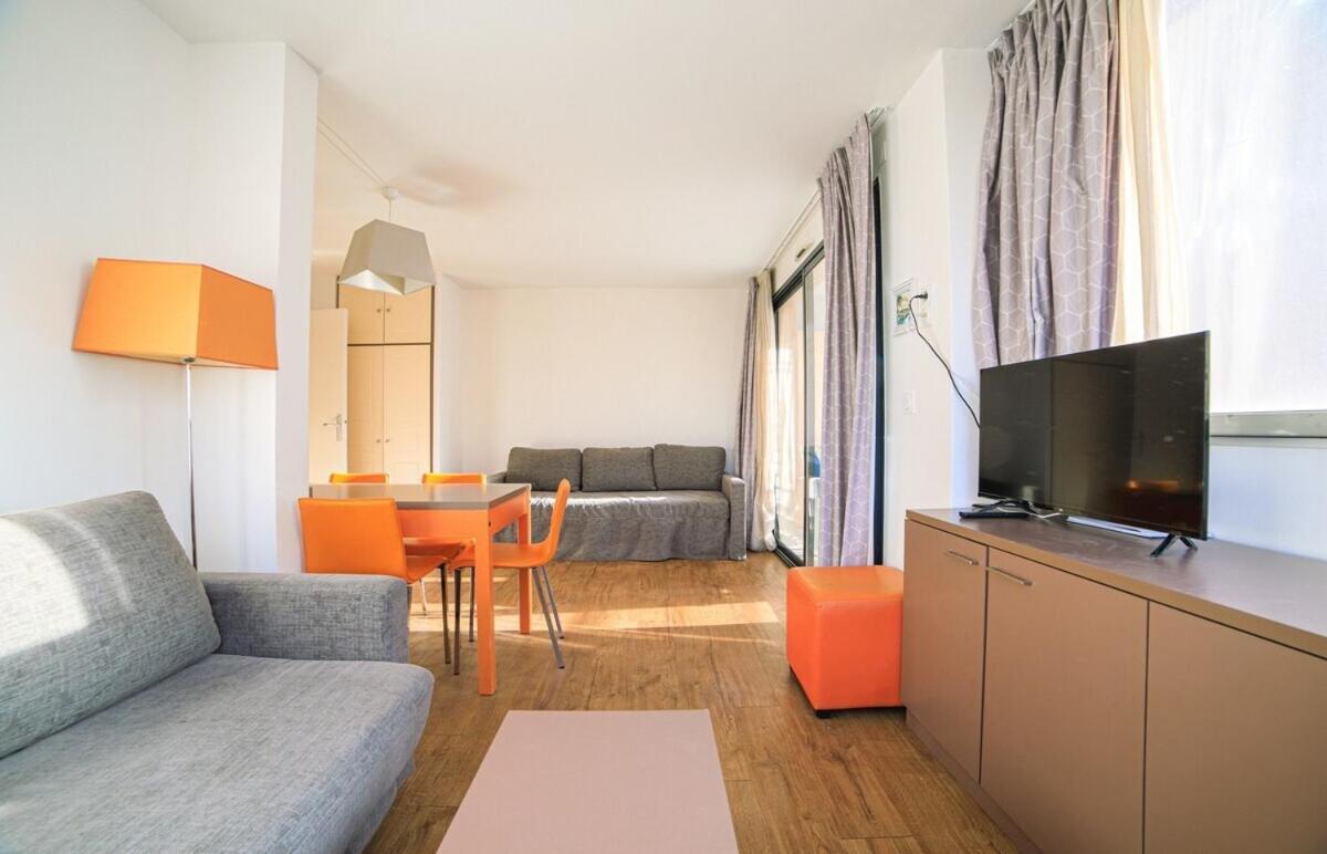 Apartment Rio - 200 M Plages - App 6pers- Climatise, Terrasse, Piscine, Parking