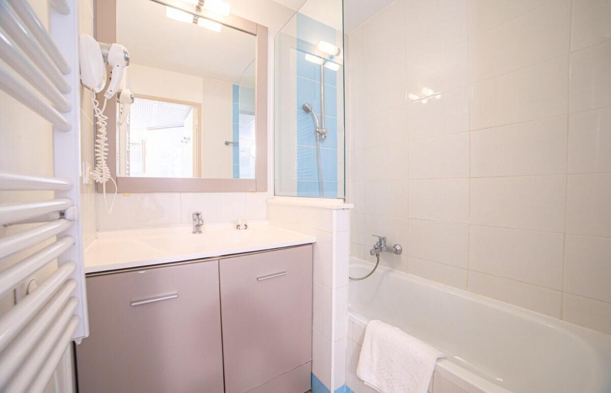 Apartment Rio - 200 M Plages - App 6pers- Climatise, Terrasse, Piscine, Parking *