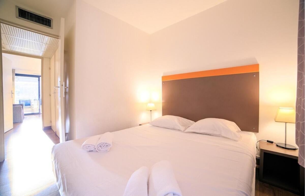 Apartment Rio - 200 M Plages - App 6pers- Climatise, Terrasse, Piscine, Parking