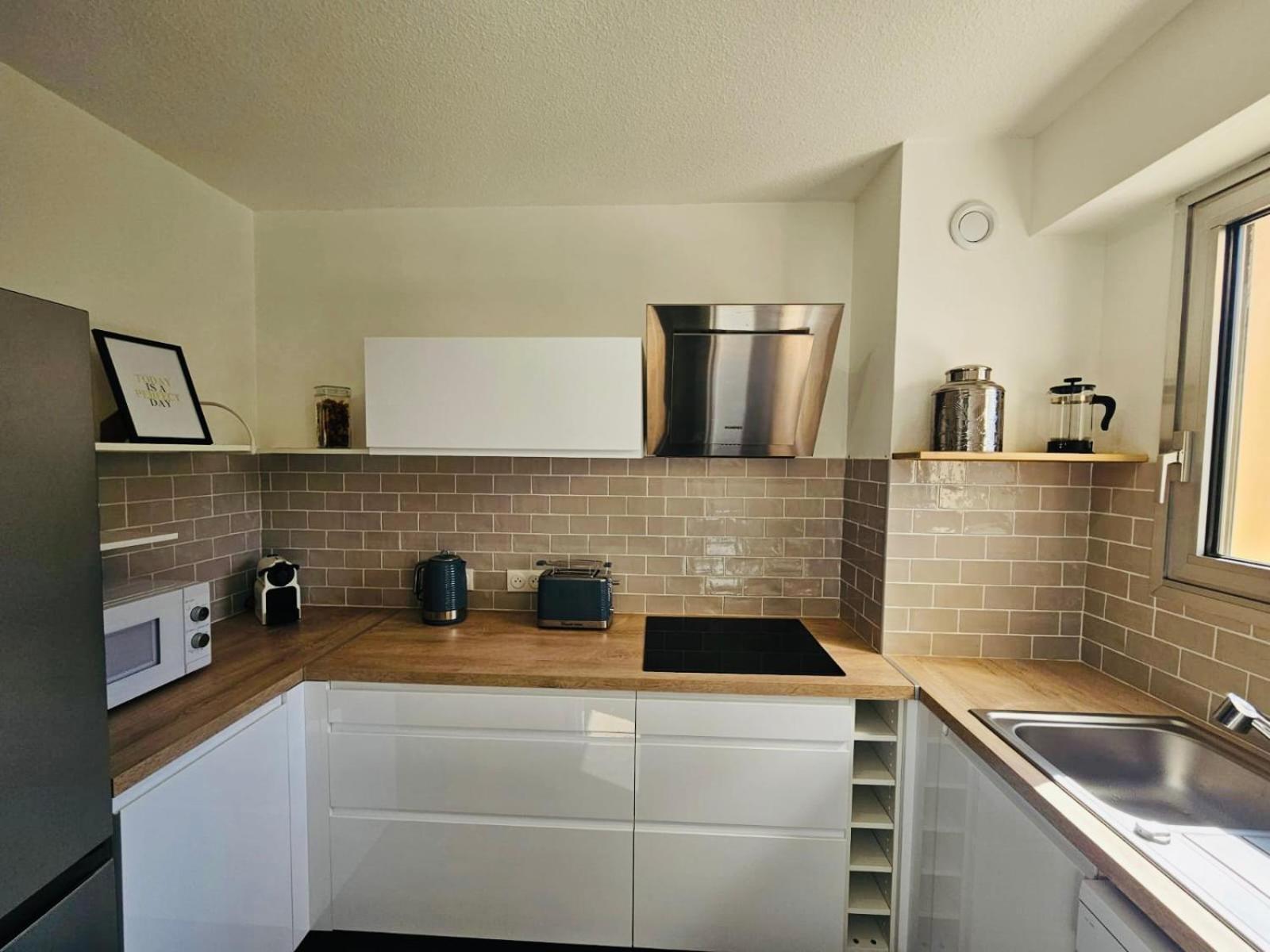 Apartment Le Week Riviera: Spacious 3-star In With Terrace And Garage *