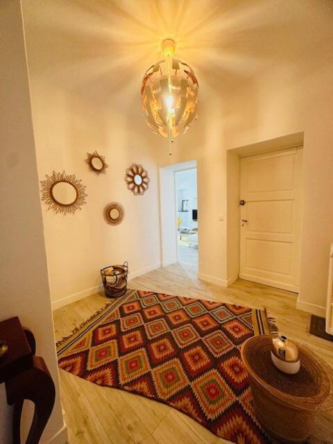 Roi Apartment
