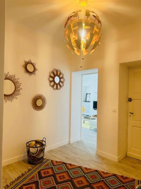 Roi Apartment *