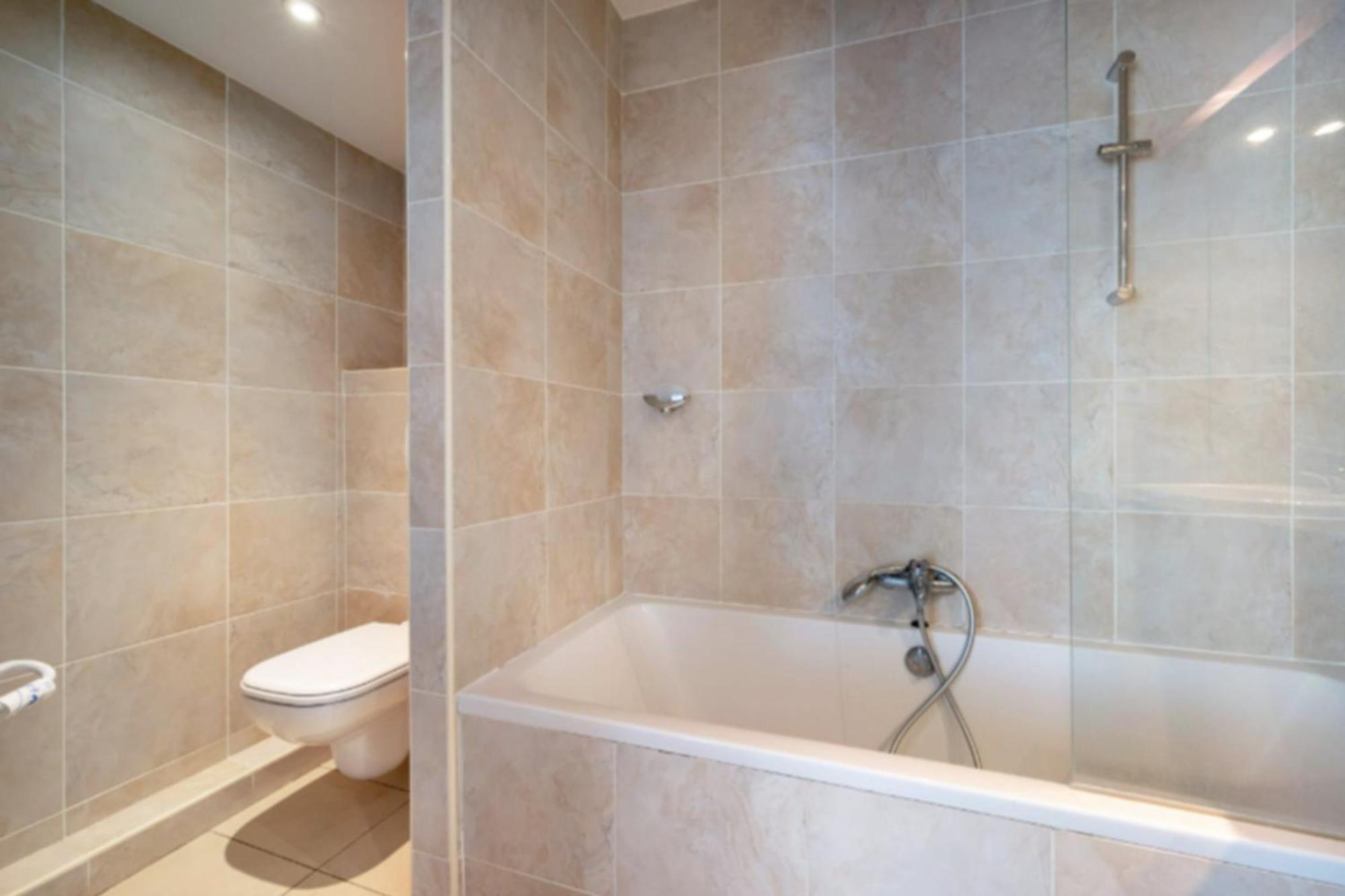 Apartment 39m In Downtown *