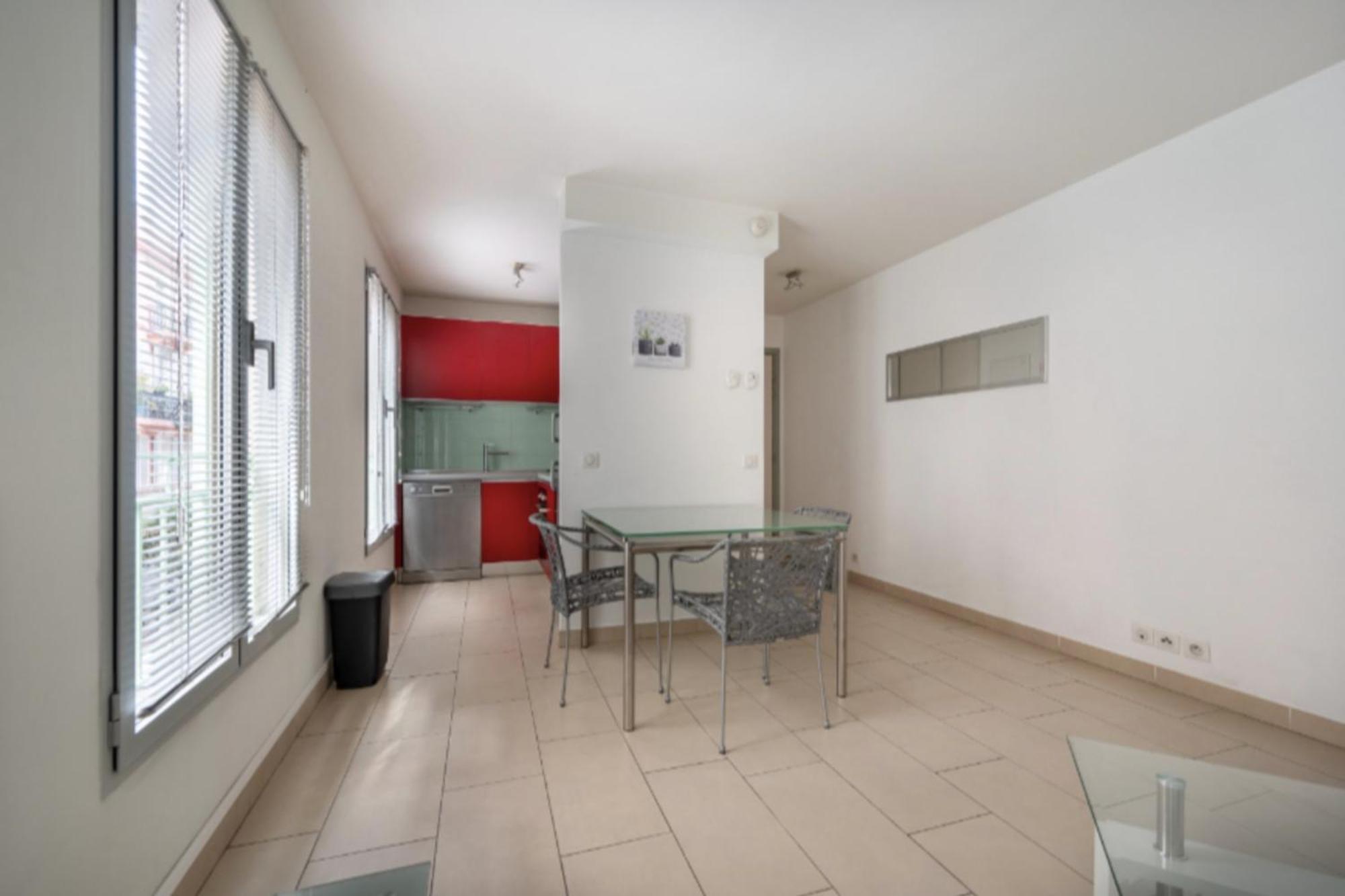 39m In Downtown Cannes
