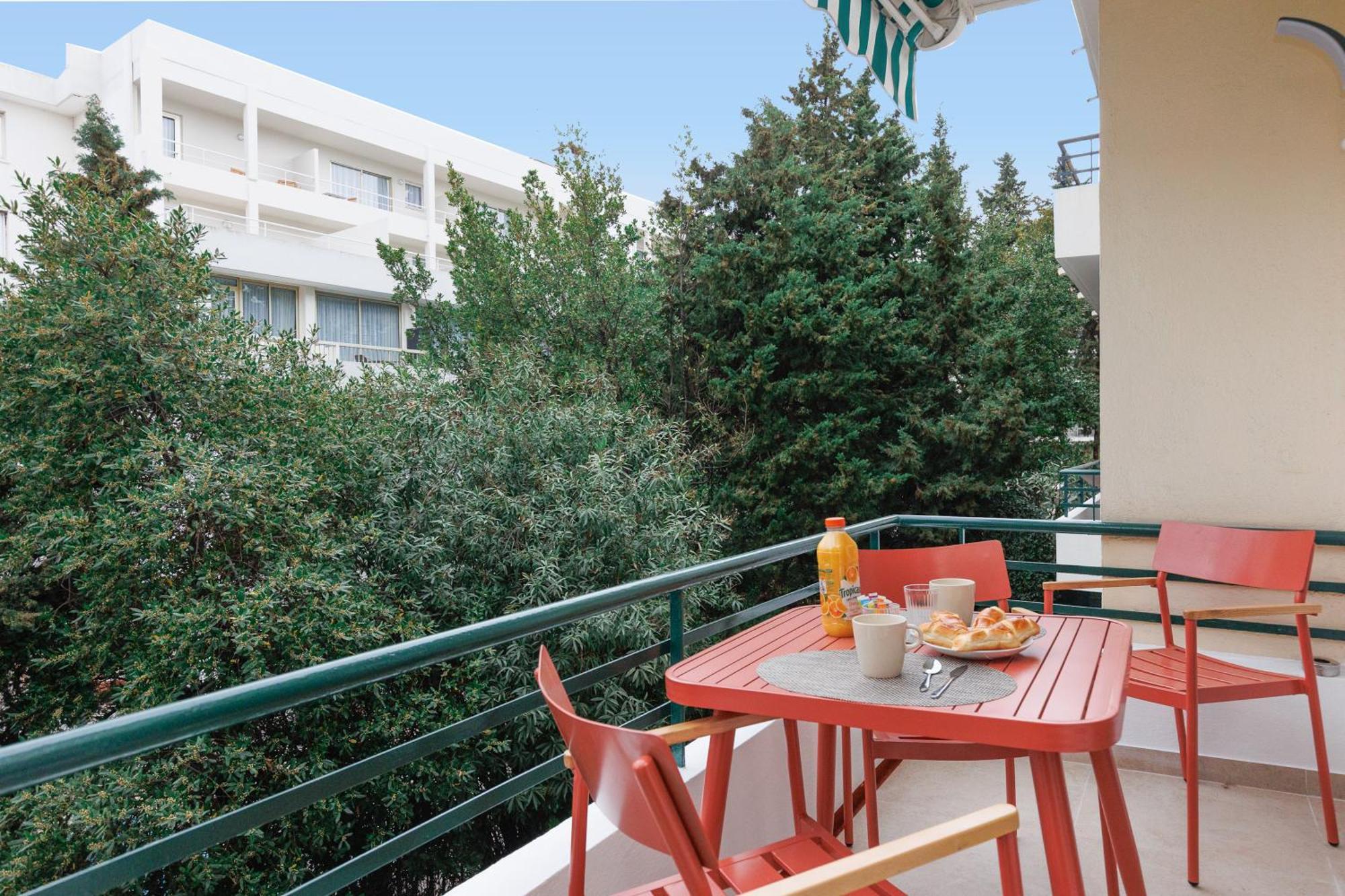 4 Personnes Situe A 2 Pas De La Croisette Et Des Plages Apartment Cannes