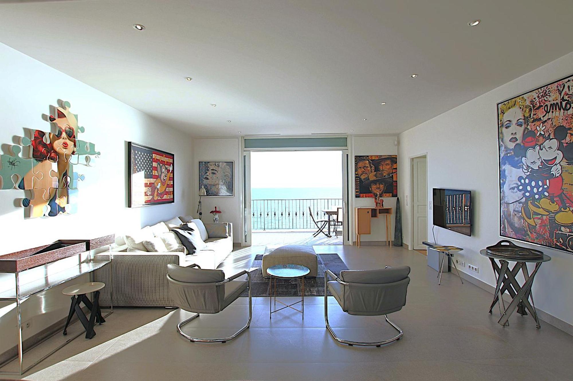 Apartment 130 M3 With 3 En-suite Bedrooms And Exceptional Sea View *