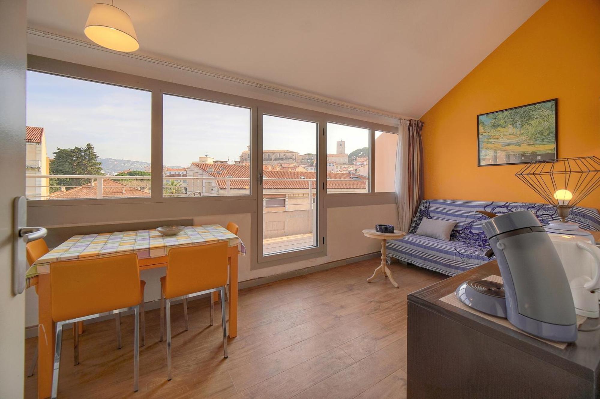 Apartment Edouard - Piscine-parking - Vca