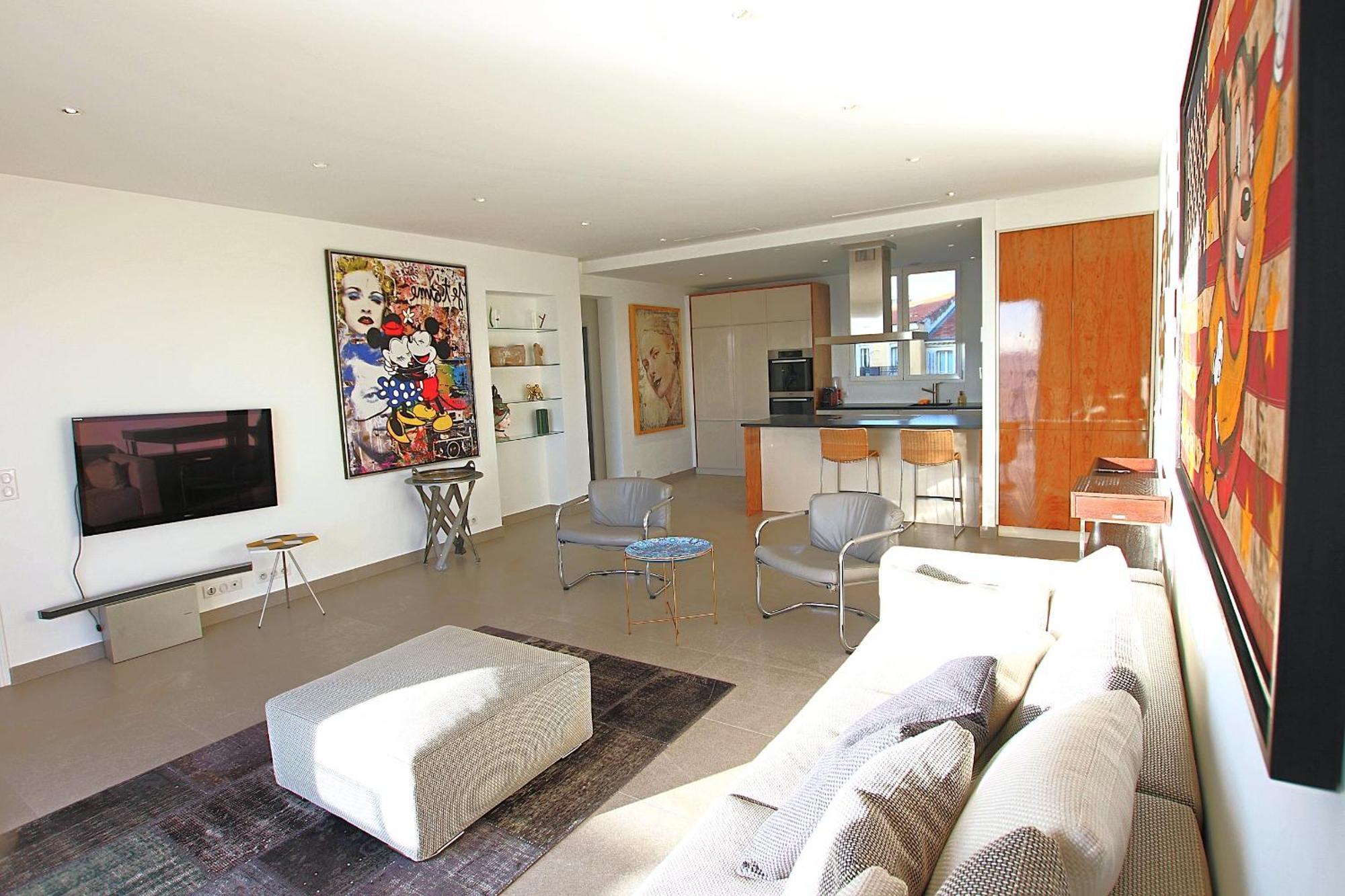 130 M3 With 3 En-suite Bedrooms And Exceptional Sea View