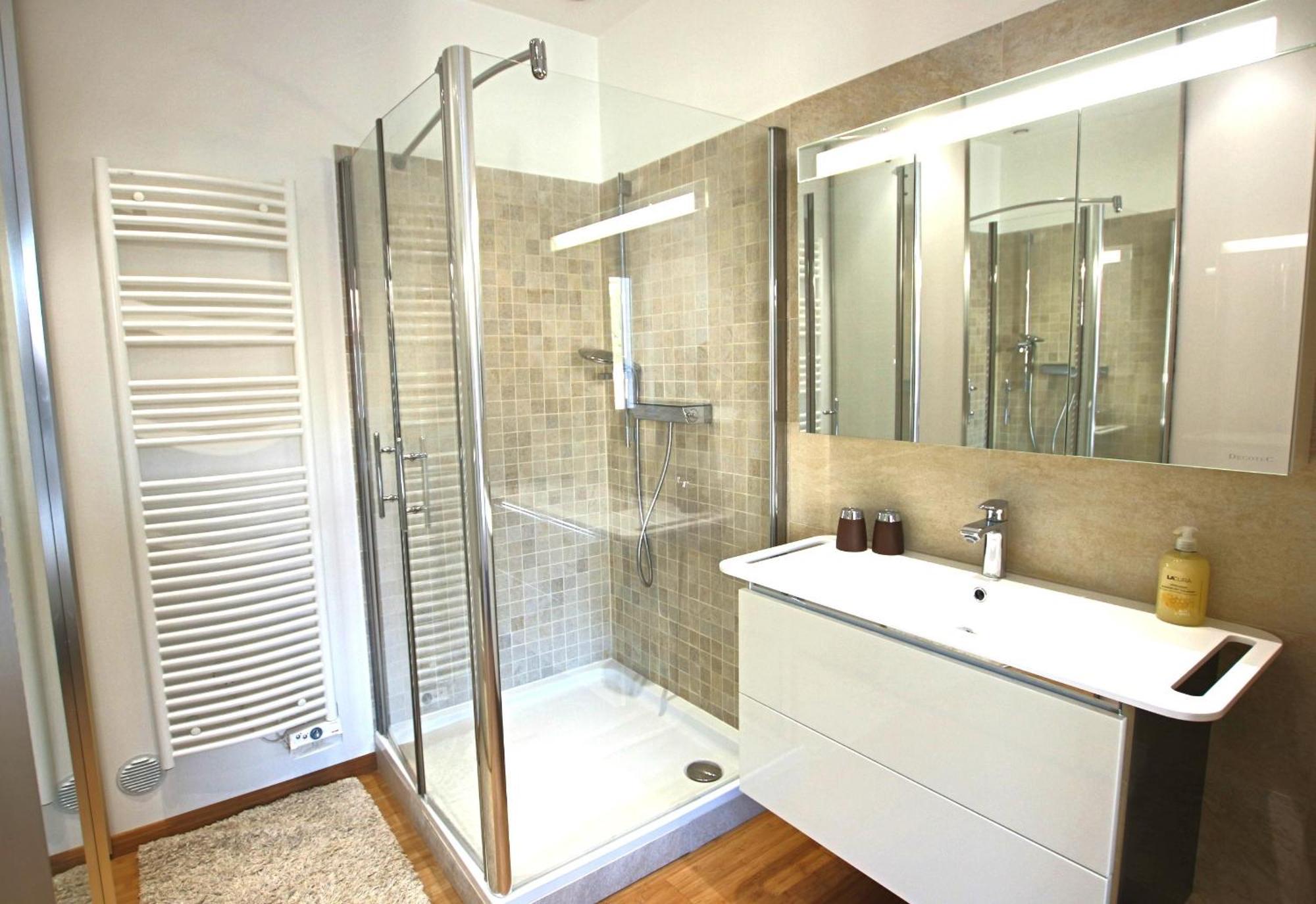 Apartment 130 M3 With 3 En-suite Bedrooms And Exceptional Sea View