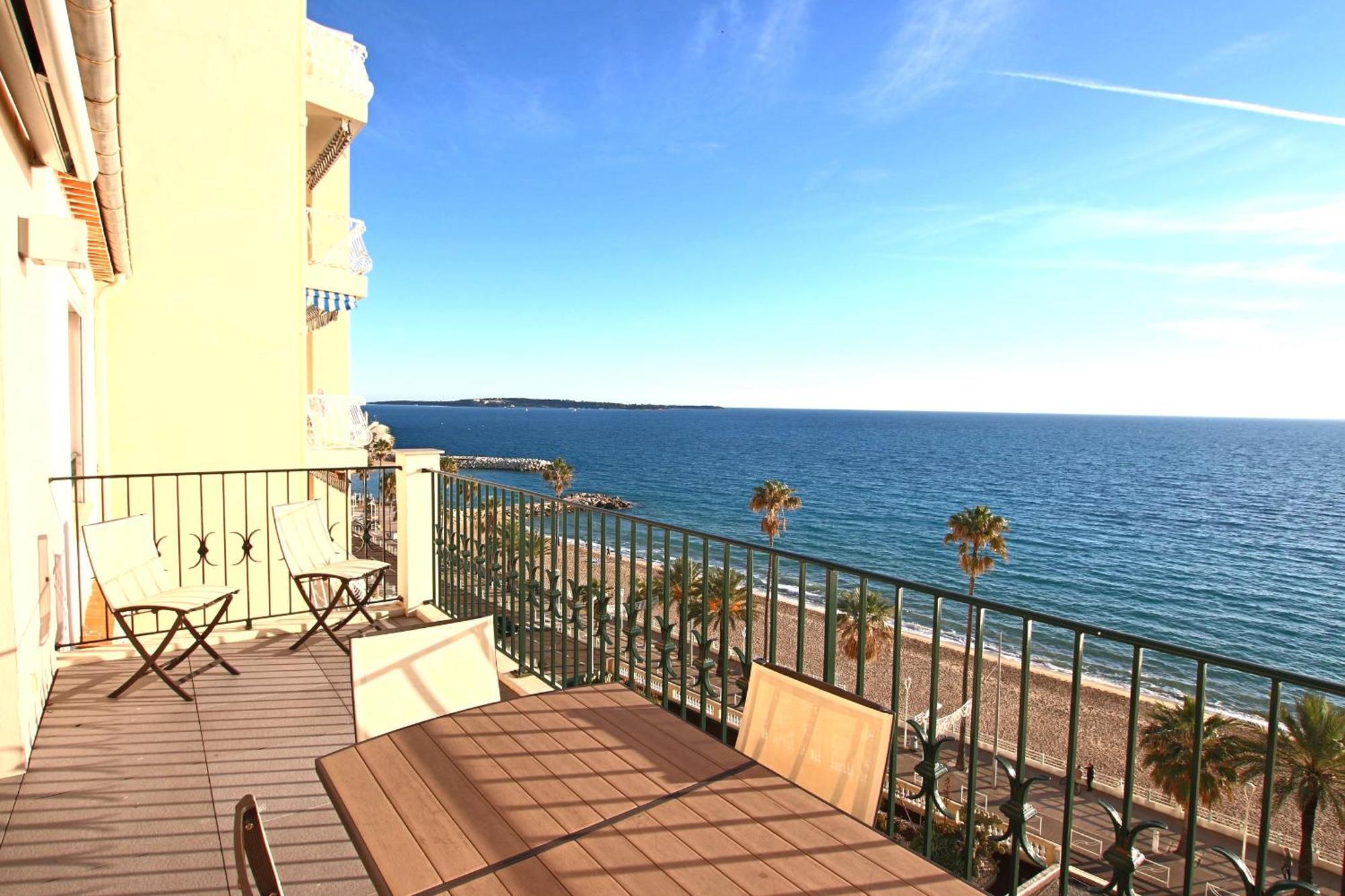 130 M3 With 3 En-suite Bedrooms And Exceptional Sea View Apartment *