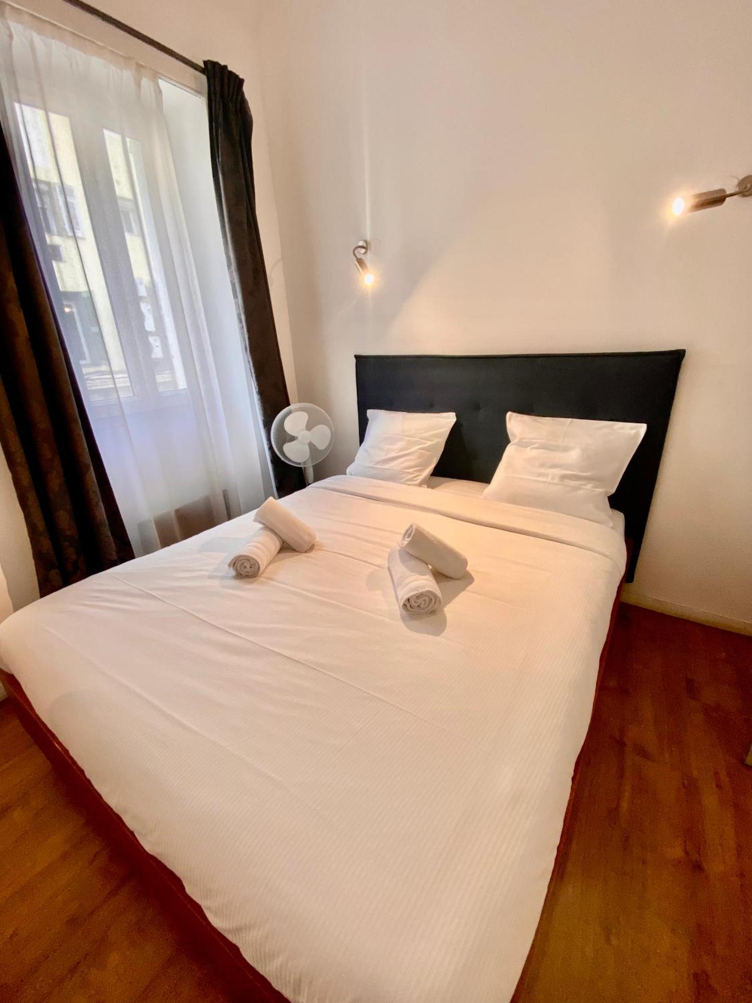 Port Area Apartment *