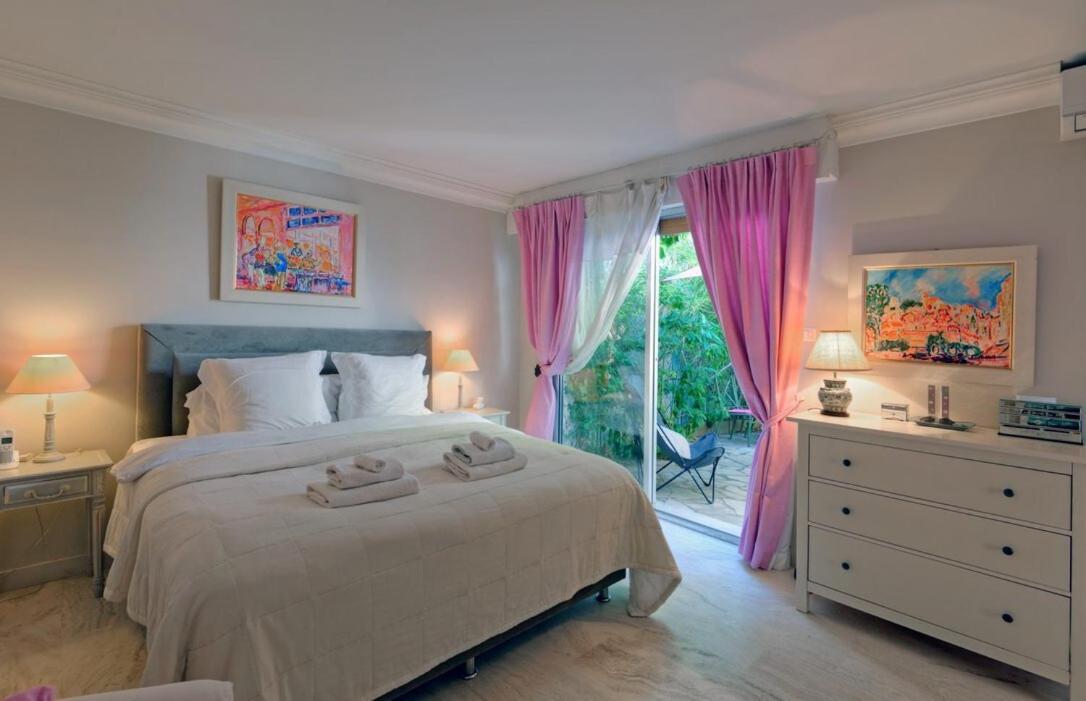 Picaud - 50m From Beachfront, Patio, Aircon Holiday home Cannes