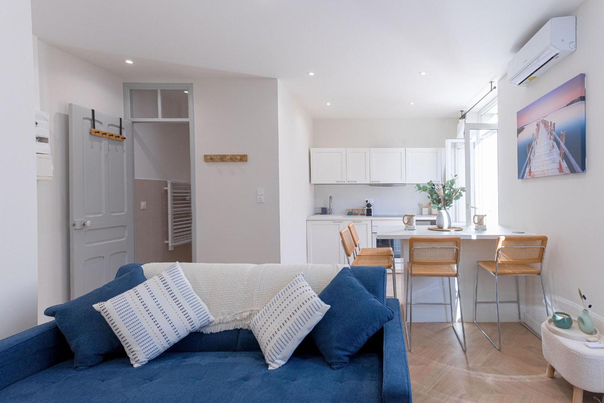 Apartment Leandre Sardou *